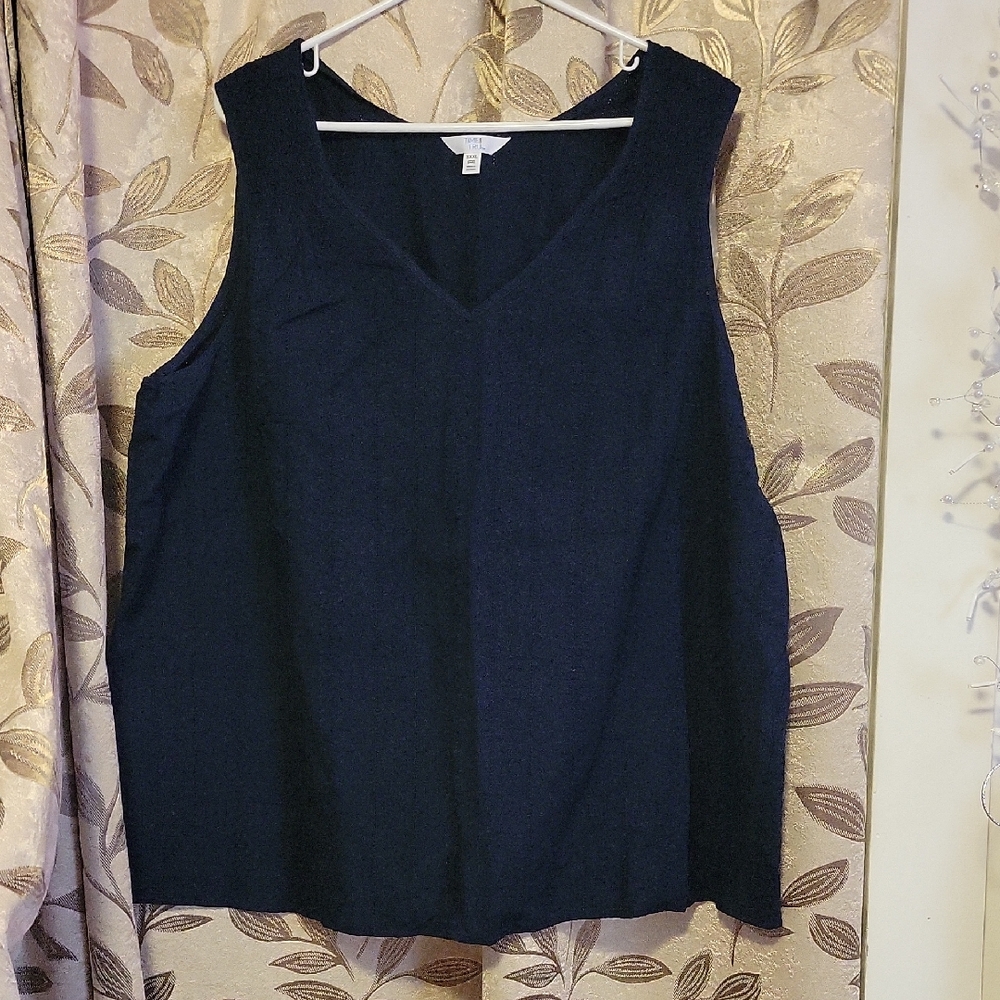 Time and Tru Dark Blue V-Neck Tank Top